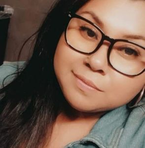 Meet your Posher, Karina